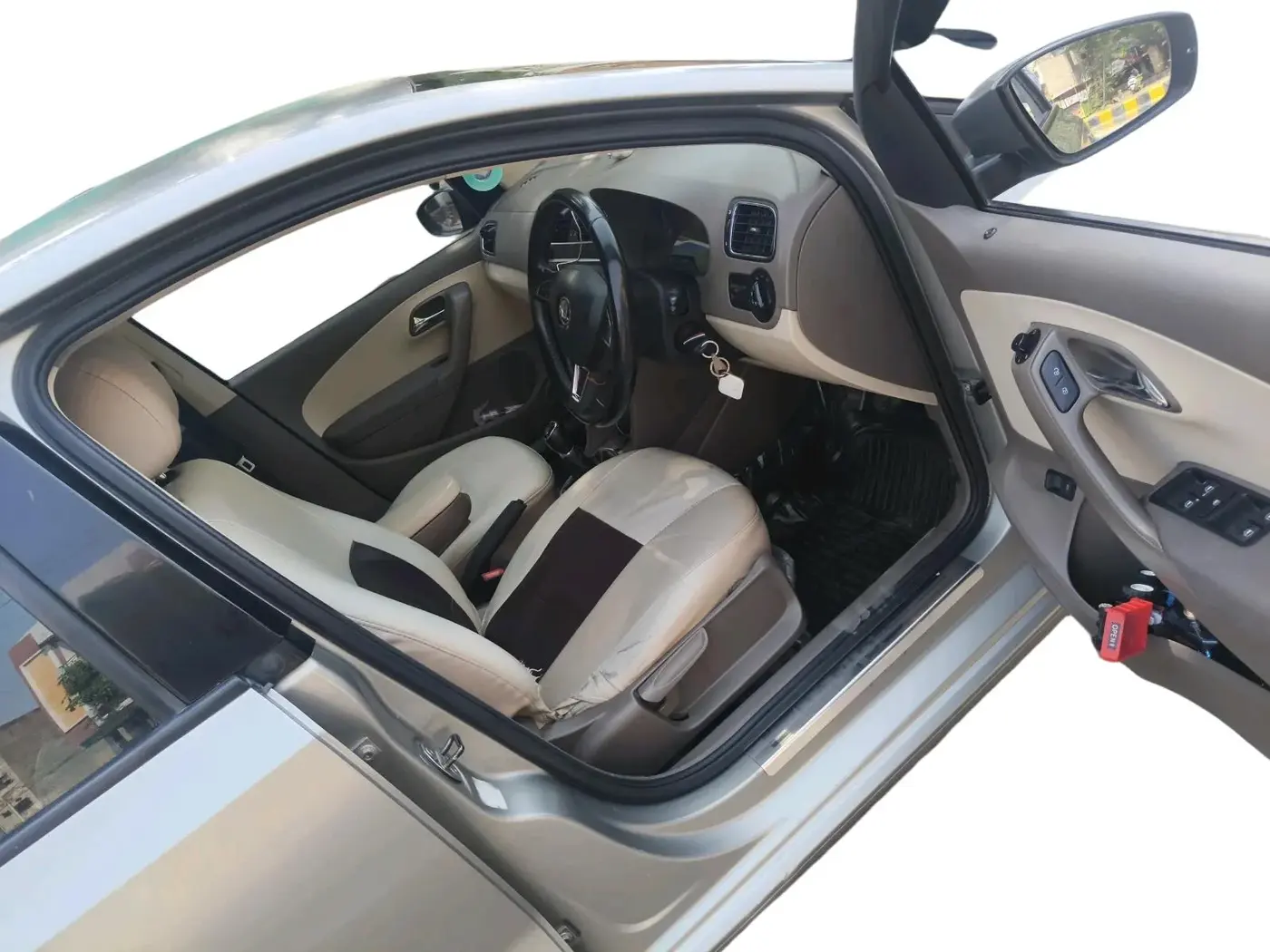 2016 Skoda Rapid AMBITION 1.6 MPI MT, Petrol, Manual, 83,838 km, interior