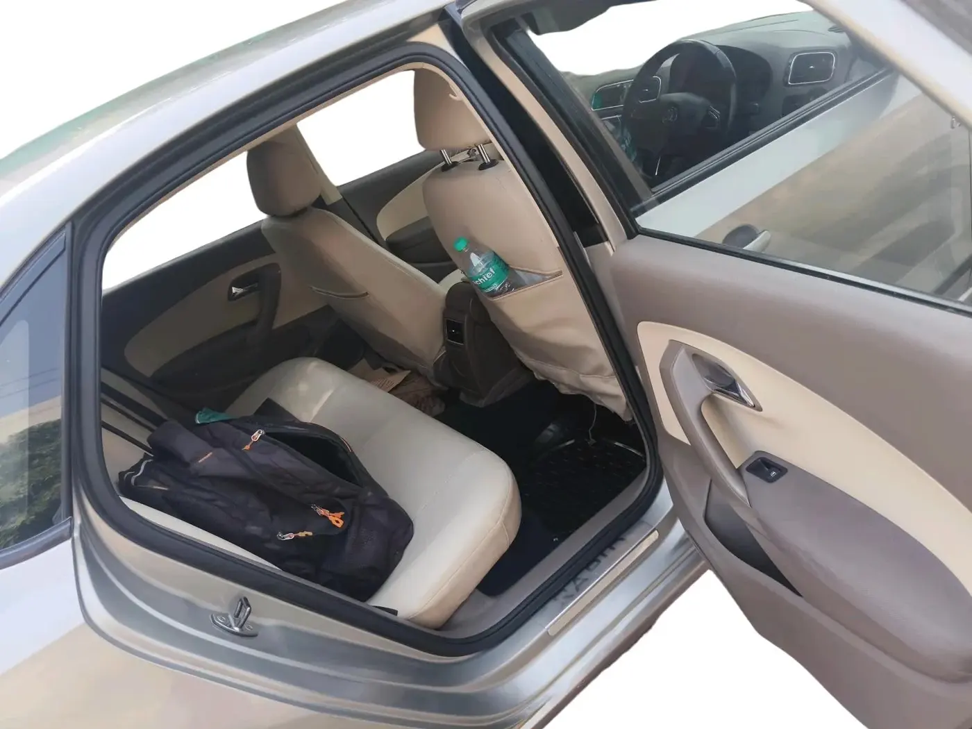 2016 Skoda Rapid AMBITION 1.6 MPI MT, Petrol, Manual, 83,838 km, interior