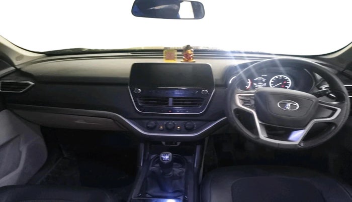 2022 Tata Safari XM, Diesel, Manual, 1,48,646 km, interior
