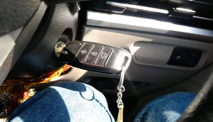 2023 KIA CARENS PRESTIGE 1.5 DIESEL 7 STR, Diesel, Manual, 1,04,536 km, interior