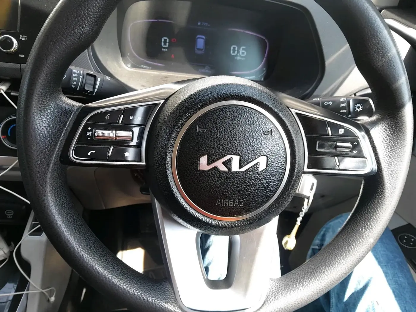 2023 KIA CARENS PRESTIGE 1.5 DIESEL 7 STR, Diesel, Manual, 1,04,536 km, interior