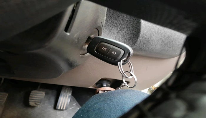 2018 Renault Duster 85 PS RXE DIESEL, Diesel, Manual, 1,04,289 km, interior