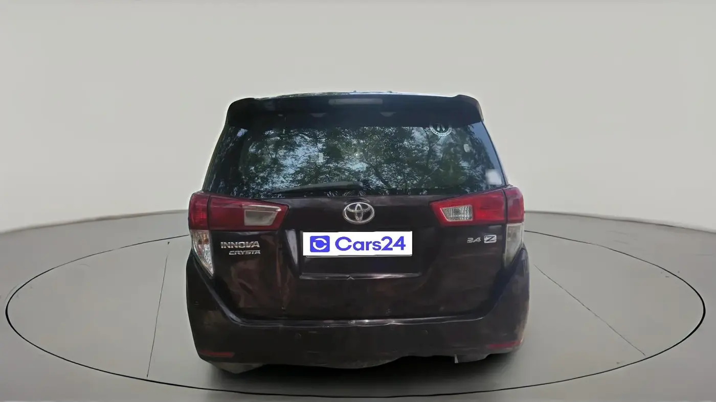 2016 Toyota Innova Crysta 2.4 ZX 7 STR, Diesel, Manual, 2,04,359 km, exterior