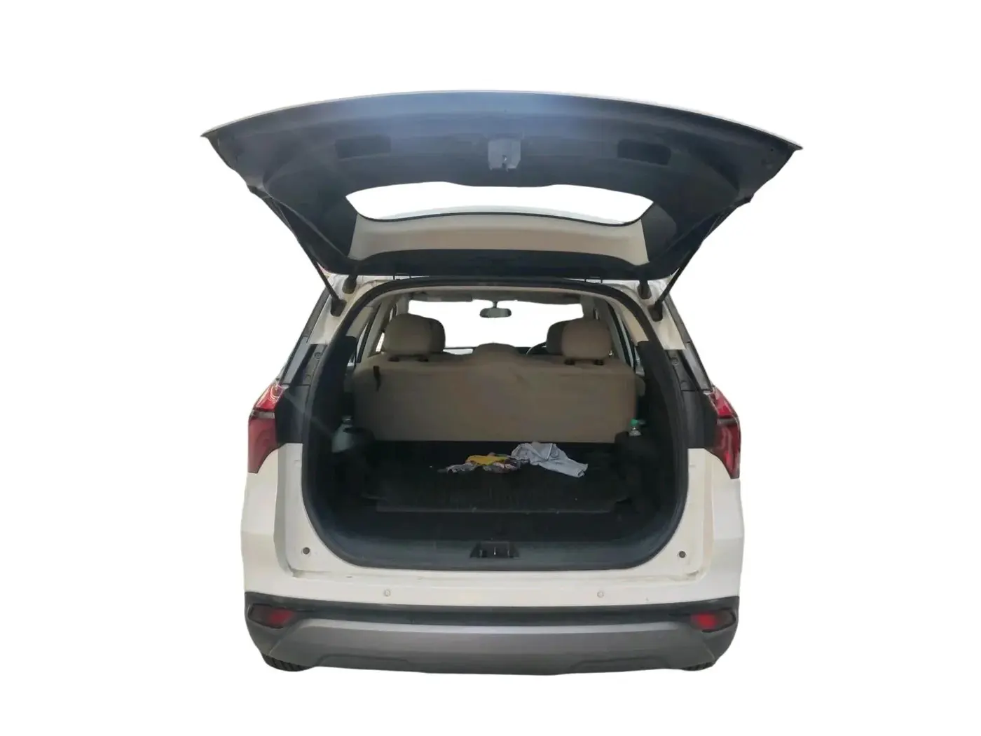 2022 Mahindra XUV700 AX 3 P MT 5 STR, Petrol, Manual, 30,124 km, exterior