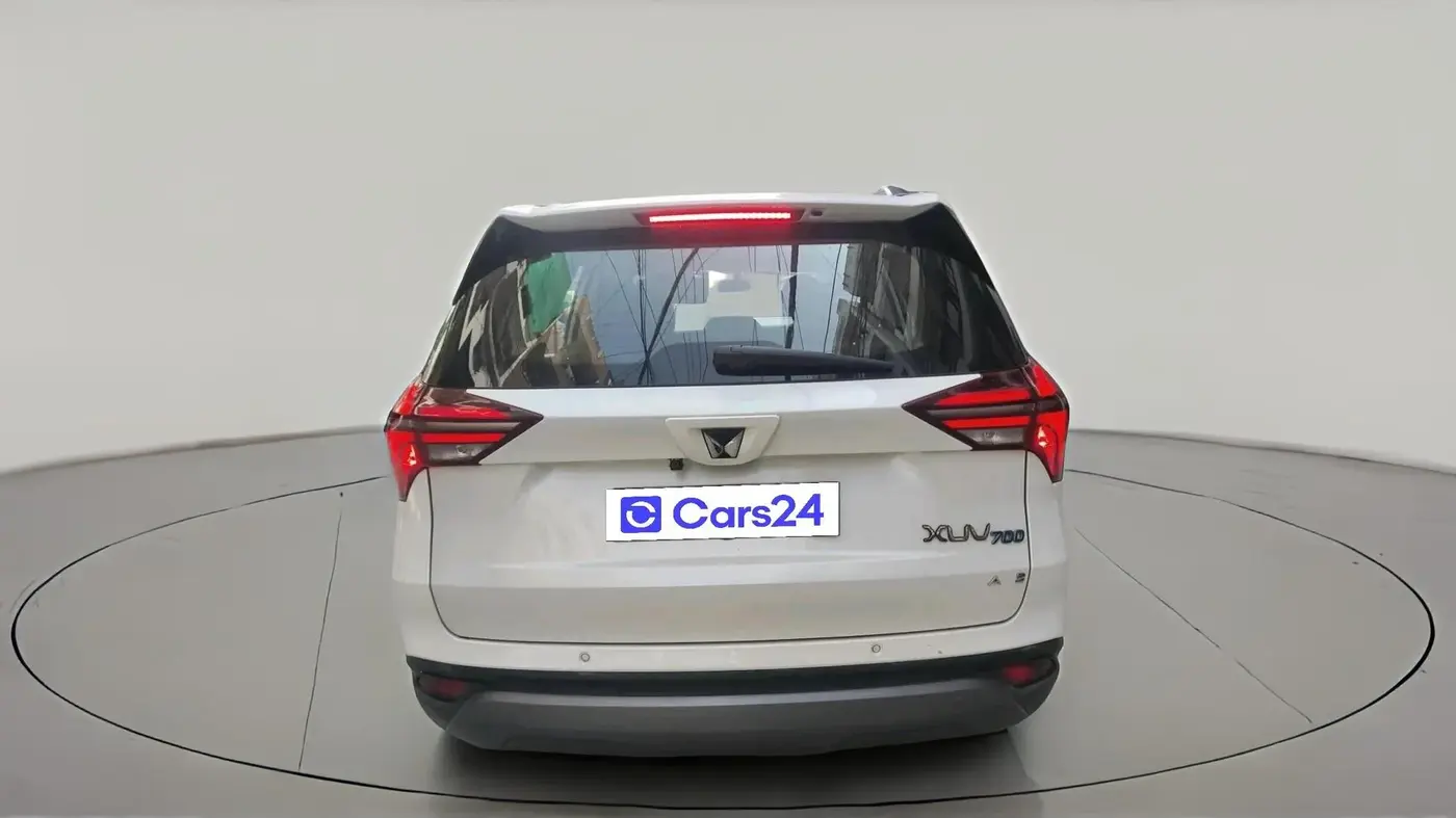 2022 Mahindra XUV700 AX 3 P MT 5 STR, Petrol, Manual, 30,124 km, exterior