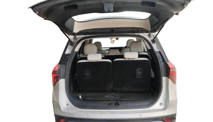 2022 Mahindra XUV700 AX 7 LUXURY D AT 7 STR, Diesel, Automatic, 96,011 km, exterior