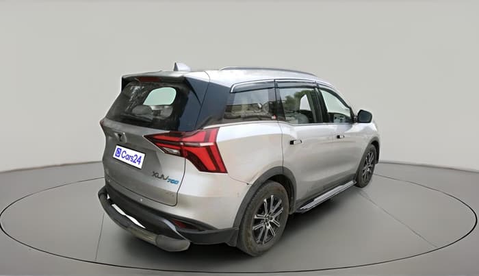 2022 Mahindra XUV700 AX 7 LUXURY D AT 7 STR, Diesel, Automatic, 96,011 km, exterior