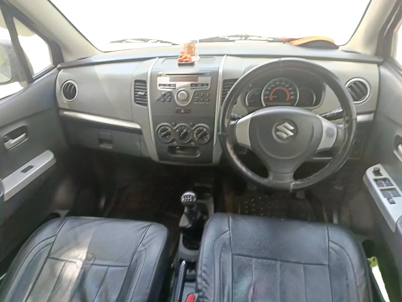 2011 Maruti Wagon R 1.0 VXI, Petrol, Manual, 81,013 km, interior