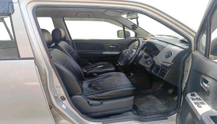 2011 Maruti Wagon R 1.0 VXI, Petrol, Manual, 81,013 km, interior