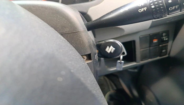 2011 Maruti Wagon R 1.0 VXI, Petrol, Manual, 81,013 km, interior