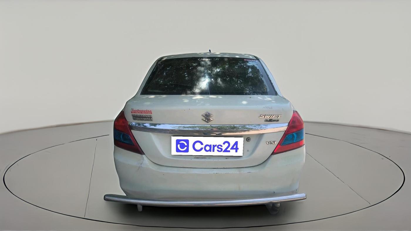 2016 Maruti Swift Dzire LXI, CNG, Manual, 1,89,257 km, exterior