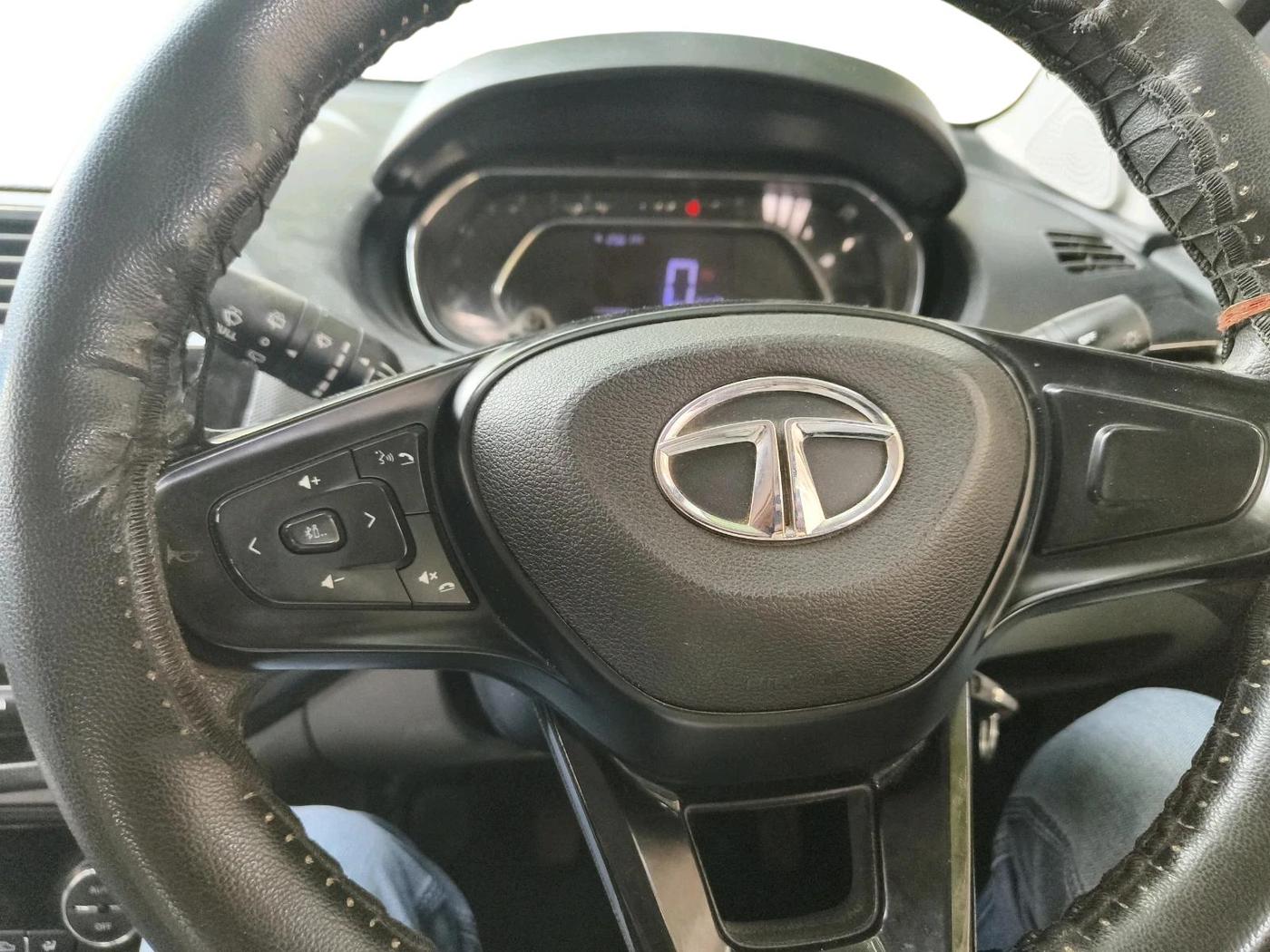 2020 Tata Tiago XZ PLUS PETROL, Petrol, Manual, 99,702 km, interior