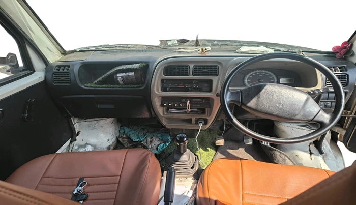 2017 Maruti Eeco 7 STR, CNG, Manual, 85,095 km, interior