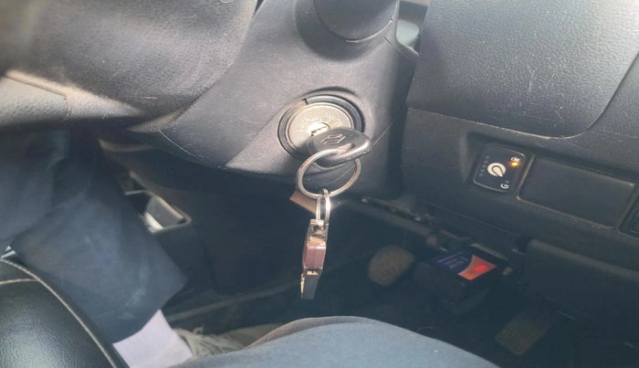 2017 Nissan Micra Active XL, CNG, Manual, 88,635 km, interior