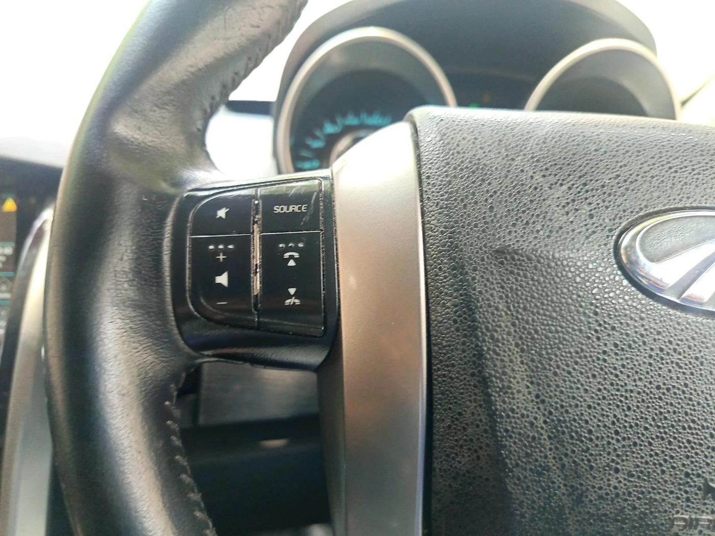 2018 Mahindra XUV500 W9, Diesel, Manual, 80,000 km, interior