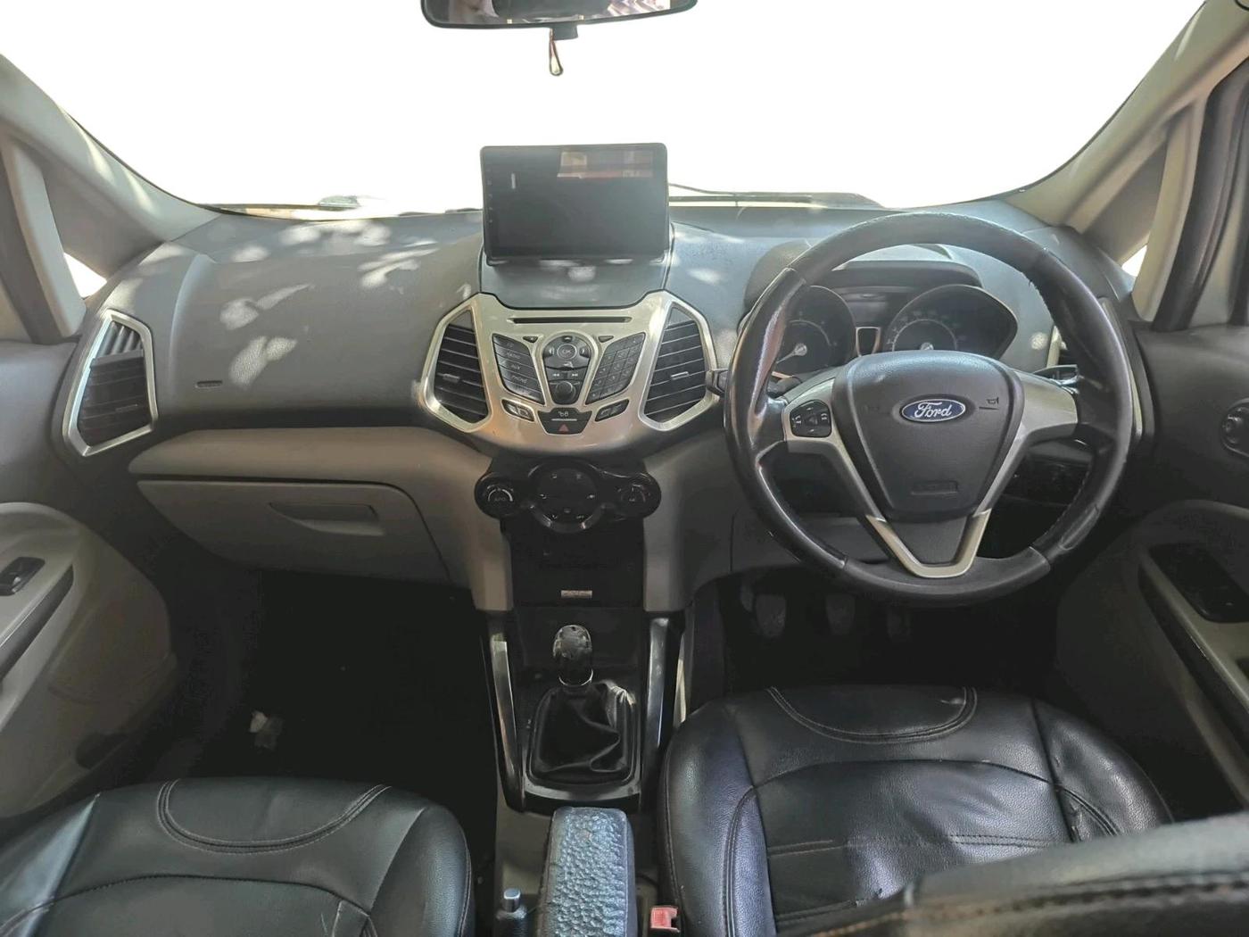 2013 Ford Ecosport TITANIUM 1.5L DIESEL, Diesel, Manual, 1,59,592 km, interior