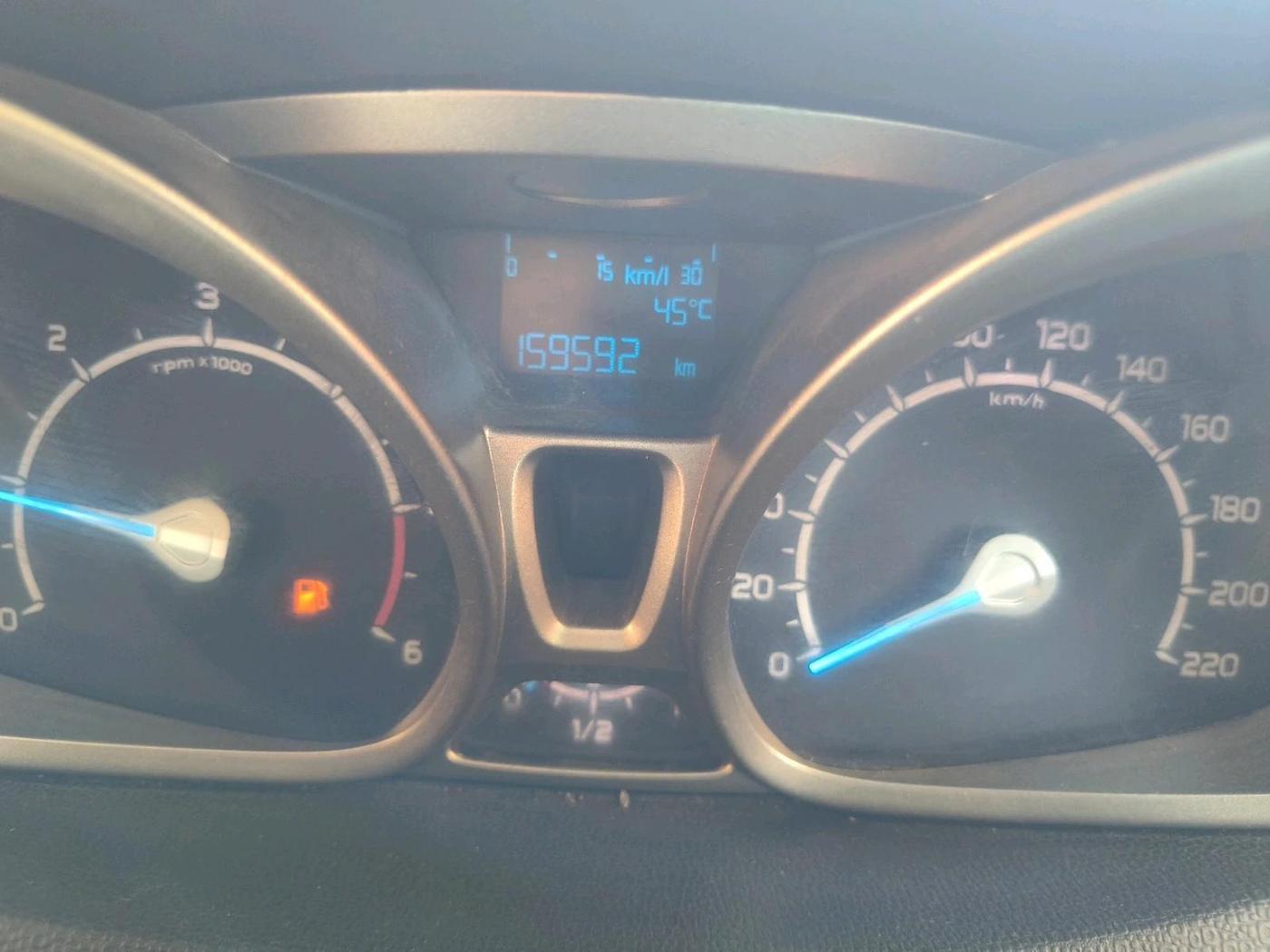 2013 Ford Ecosport TITANIUM 1.5L DIESEL, Diesel, Manual, 1,59,592 km, interior