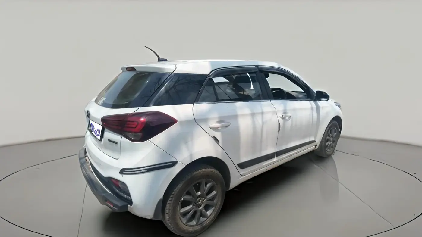 2019 Hyundai Elite i20 SPORTZ PLUS 1.4 CRDI, Diesel, Manual, 1,23,920 km, exterior