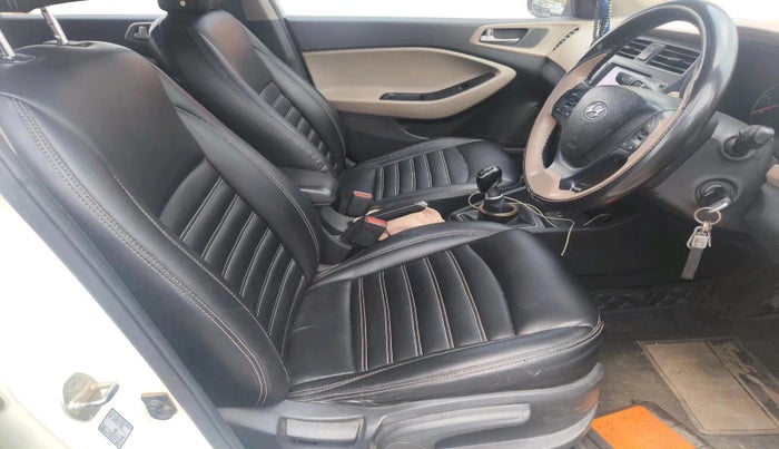 2019 Hyundai Elite i20 SPORTZ PLUS 1.4 CRDI, Diesel, Manual, 1,23,920 km, interior