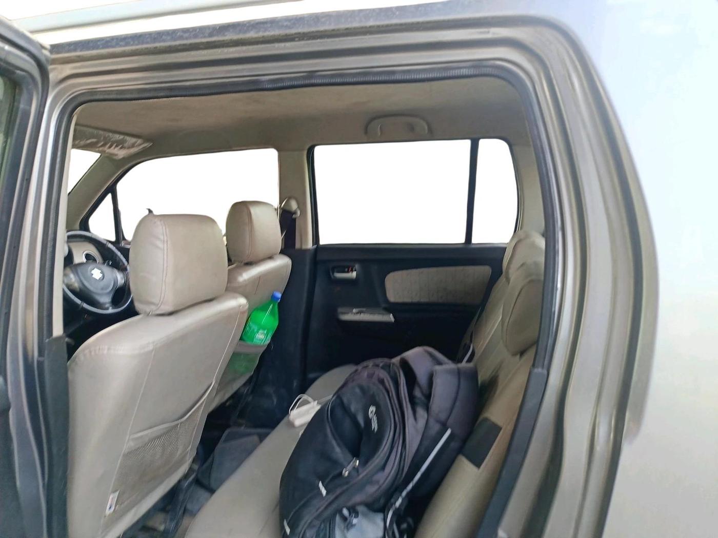2016 Maruti Wagon R 1.0 VXI, Petrol, Manual, 1,90,000 km, interior