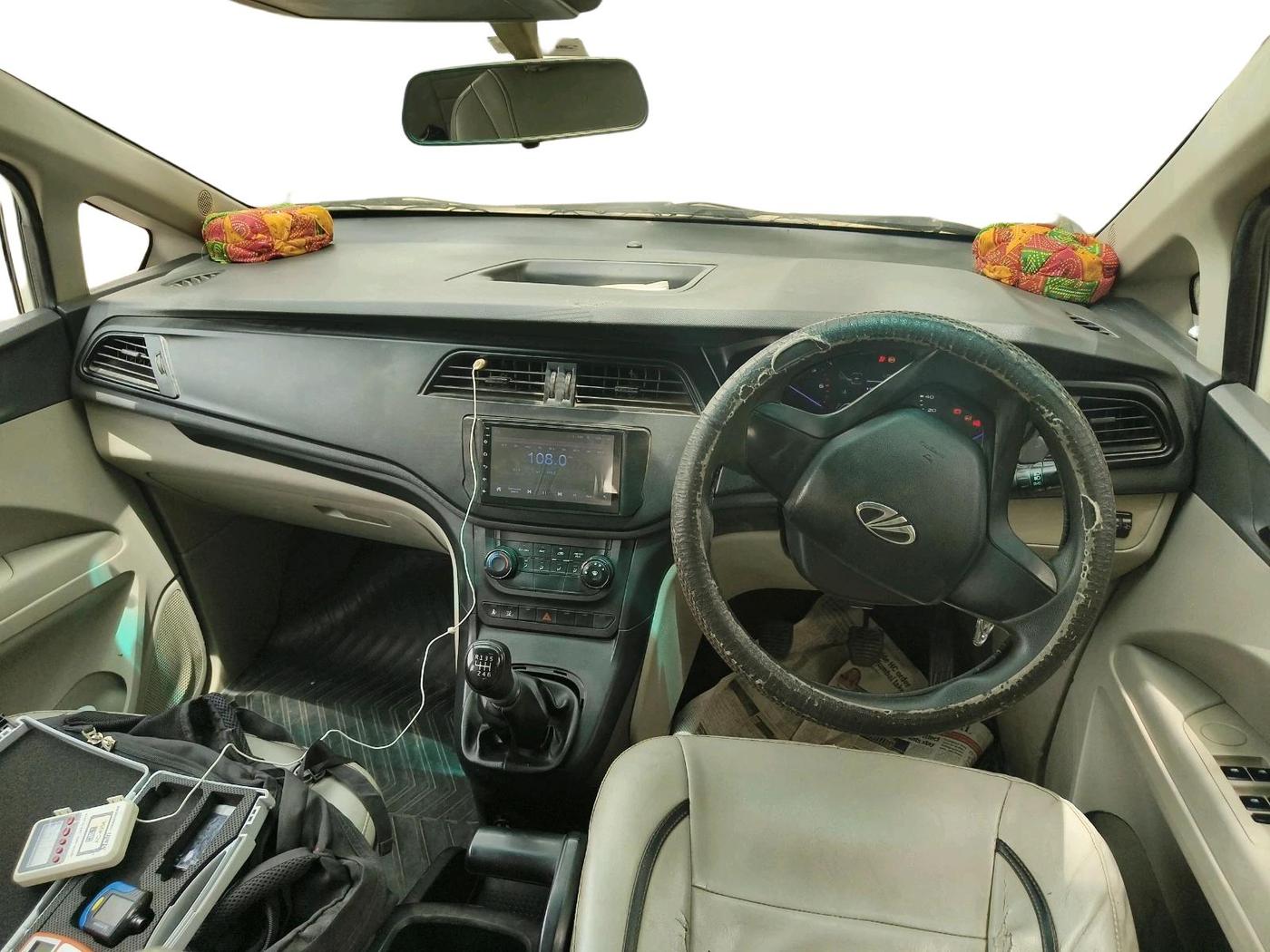 2019 Mahindra MARAZZO M2 8 STR, Diesel, Manual, 2,03,064 km, interior