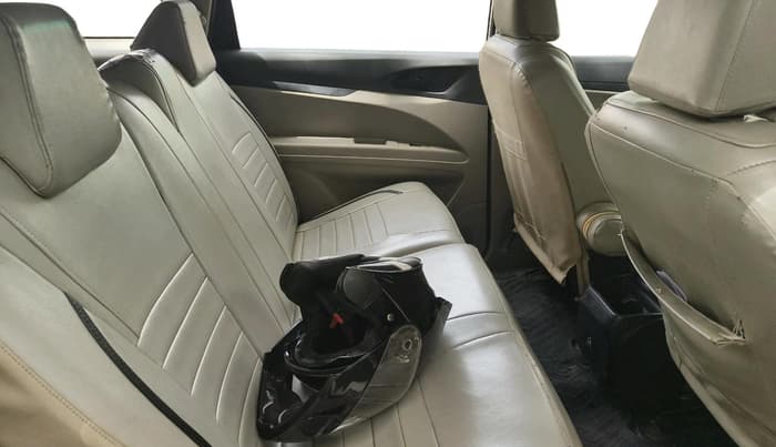 2019 Mahindra MARAZZO M2 8 STR, Diesel, Manual, 2,03,064 km, interior