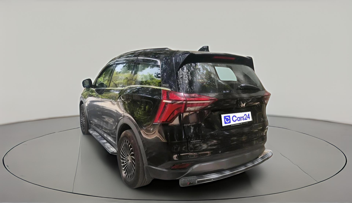 2025 Mahindra XUV700 AX 7 D AT 7 STR, Diesel, Automatic, 22,947 km, exterior