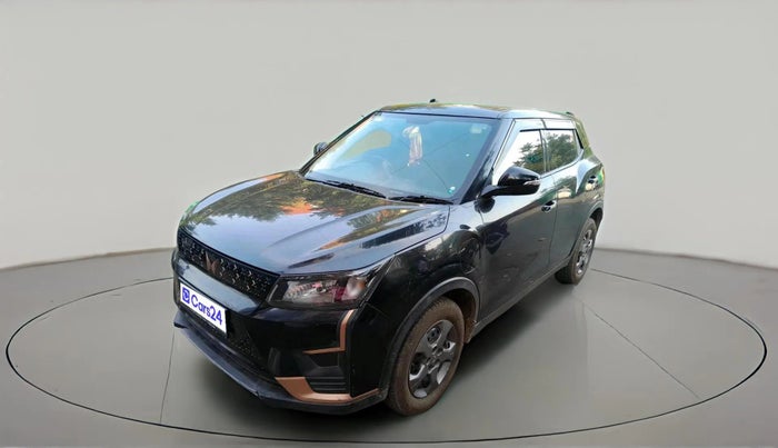 2023 Mahindra XUV400 EC 3.3 KW, Electric, Automatic, 74,872 km, exterior