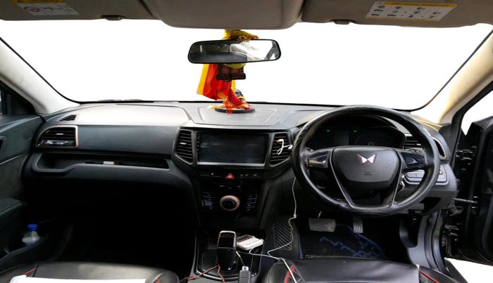 2023 Mahindra XUV400 EC 3.3 KW, Electric, Automatic, 74,872 km, interior