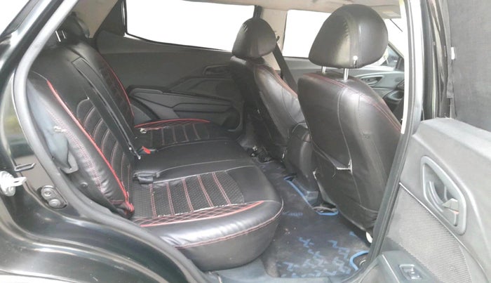 2023 Mahindra XUV400 EC 3.3 KW, Electric, Automatic, 74,872 km, interior