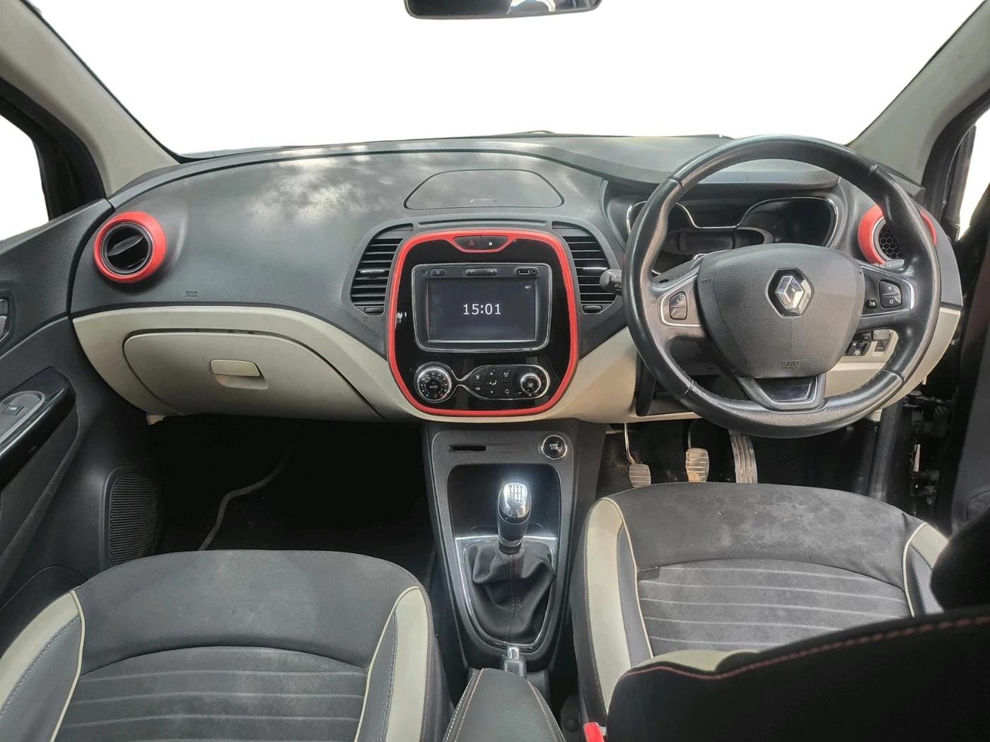 2017 Renault Captur RXT DIESEL, Diesel, Manual, 74,562 km, interior