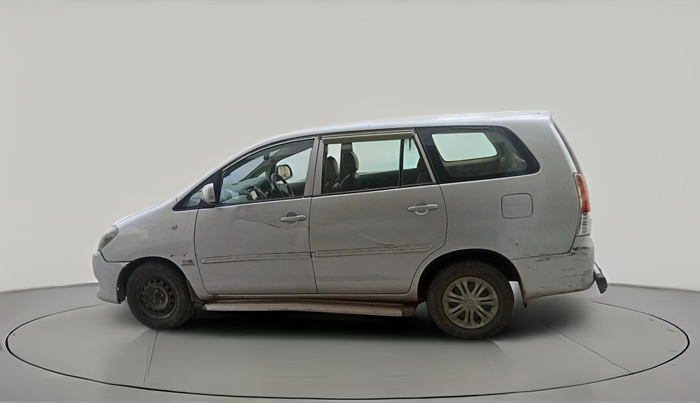 2011 Toyota Innova 2.5 G4 8 STR, Diesel, Manual, 1,44,237 km, exterior