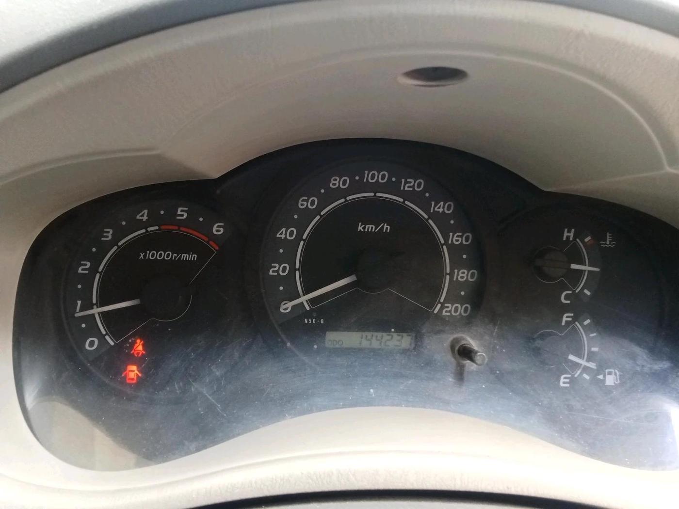 2011 Toyota Innova 2.5 G4 8 STR, Diesel, Manual, 1,44,237 km, interior