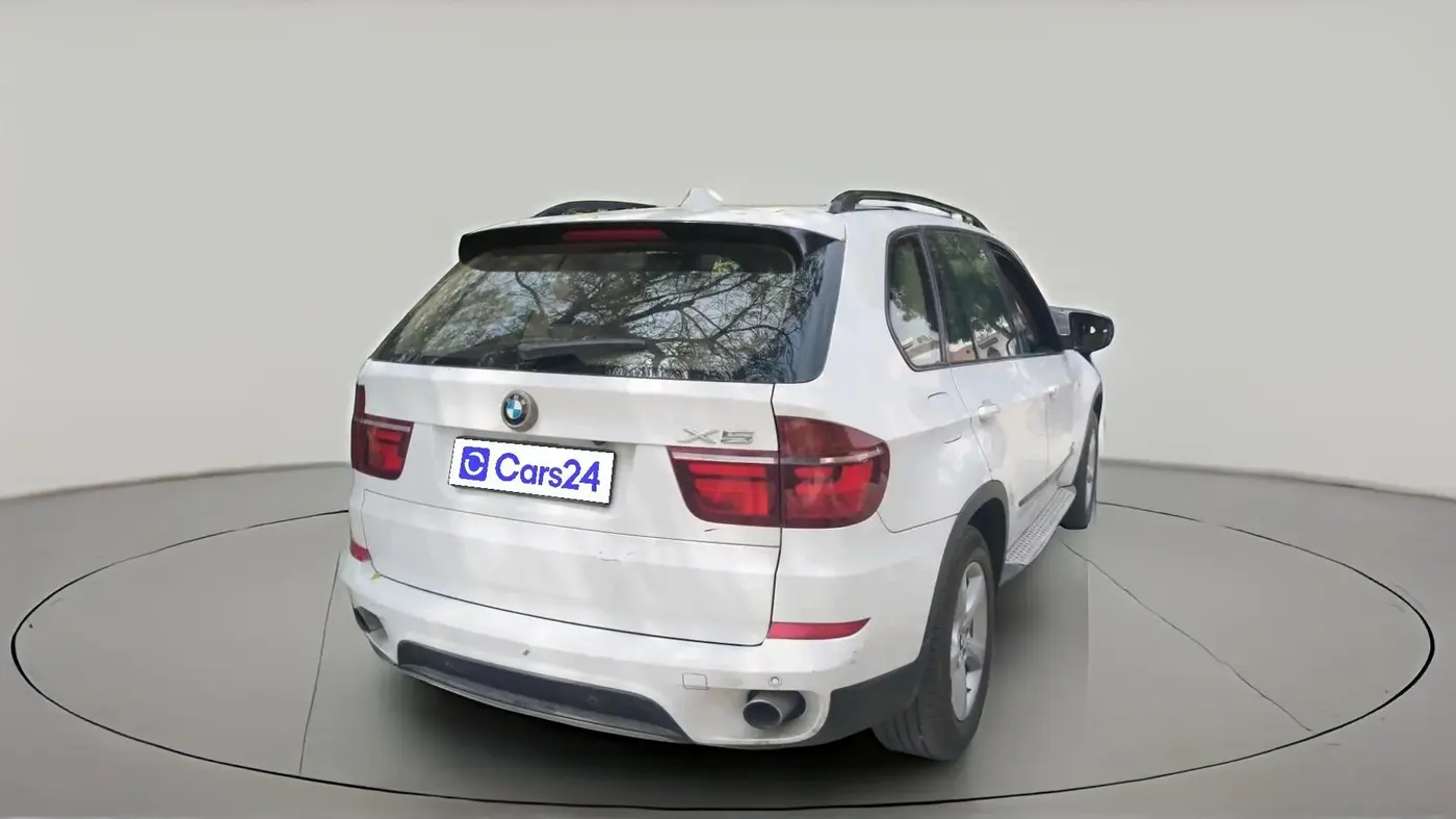 2013 BMW X5 xDrive 30d, Diesel, Automatic, 1,13,142 km, exterior