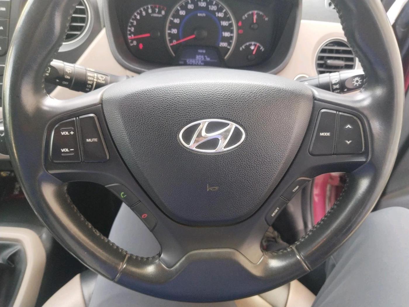 2015 Hyundai Grand i10 ASTA 1.2 KAPPA VTVT, Petrol, Manual, 50,922 km, interior