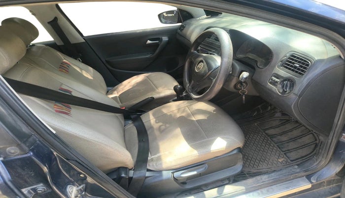 2014 Volkswagen Polo TRENDLINE 1.5L, Diesel, Manual, 1,54,465 km, interior