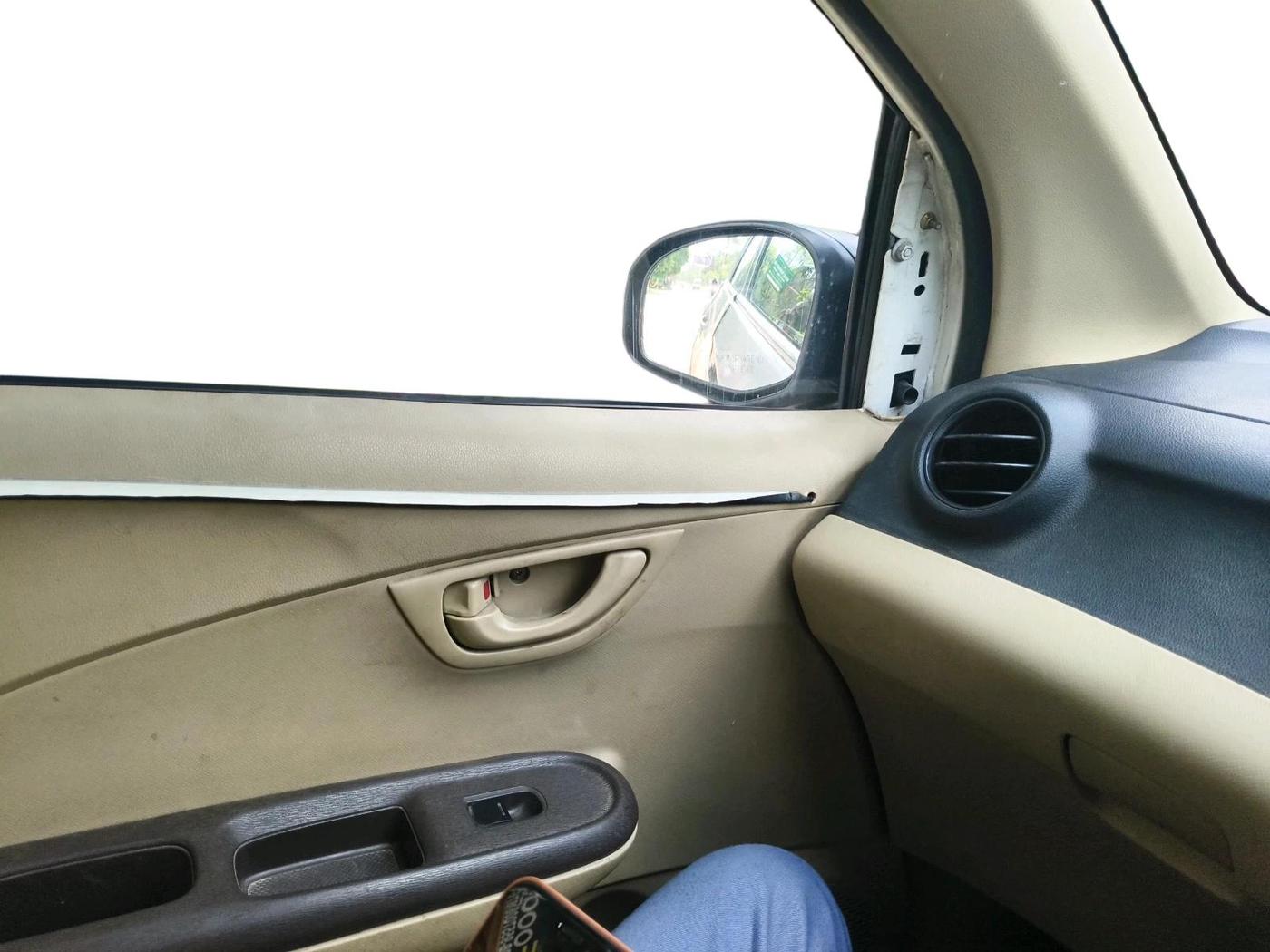 2013 Honda Amaze 1.2L I-VTEC E, CNG, Manual, 95,273 km, interior