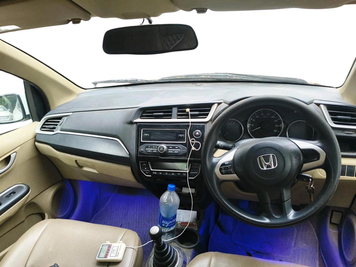 2016 Honda Amaze 1.2L I-VTEC S, Petrol, Manual, 31,293 km, interior