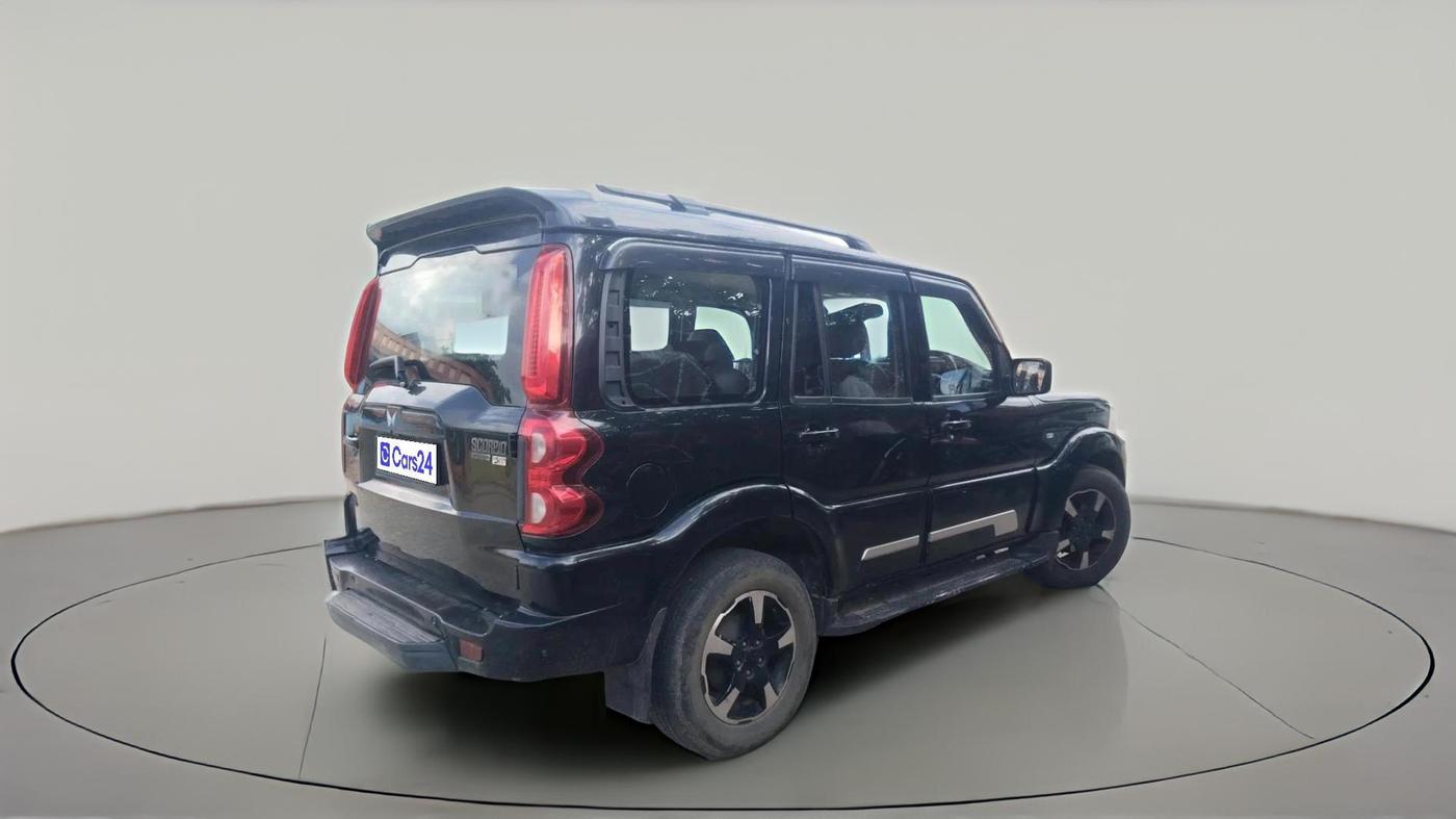 2024 Mahindra SCORPIO CLASSIC S 7STR, Diesel, Manual, 42,960 km, exterior
