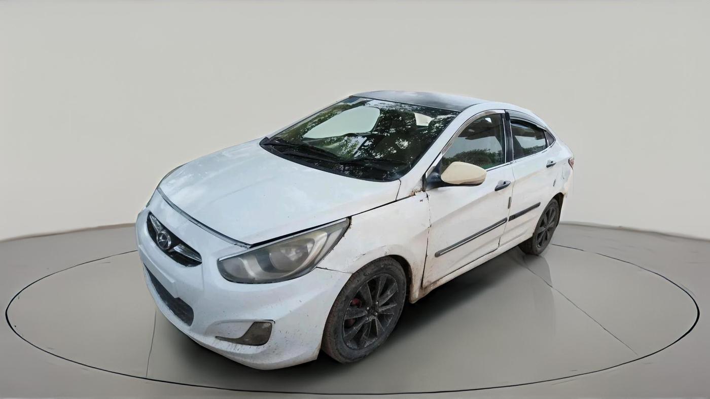 2012 Hyundai Verna FLUIDIC 1.6 VTVT SX, Petrol, Manual, 1,20,033 km, exterior