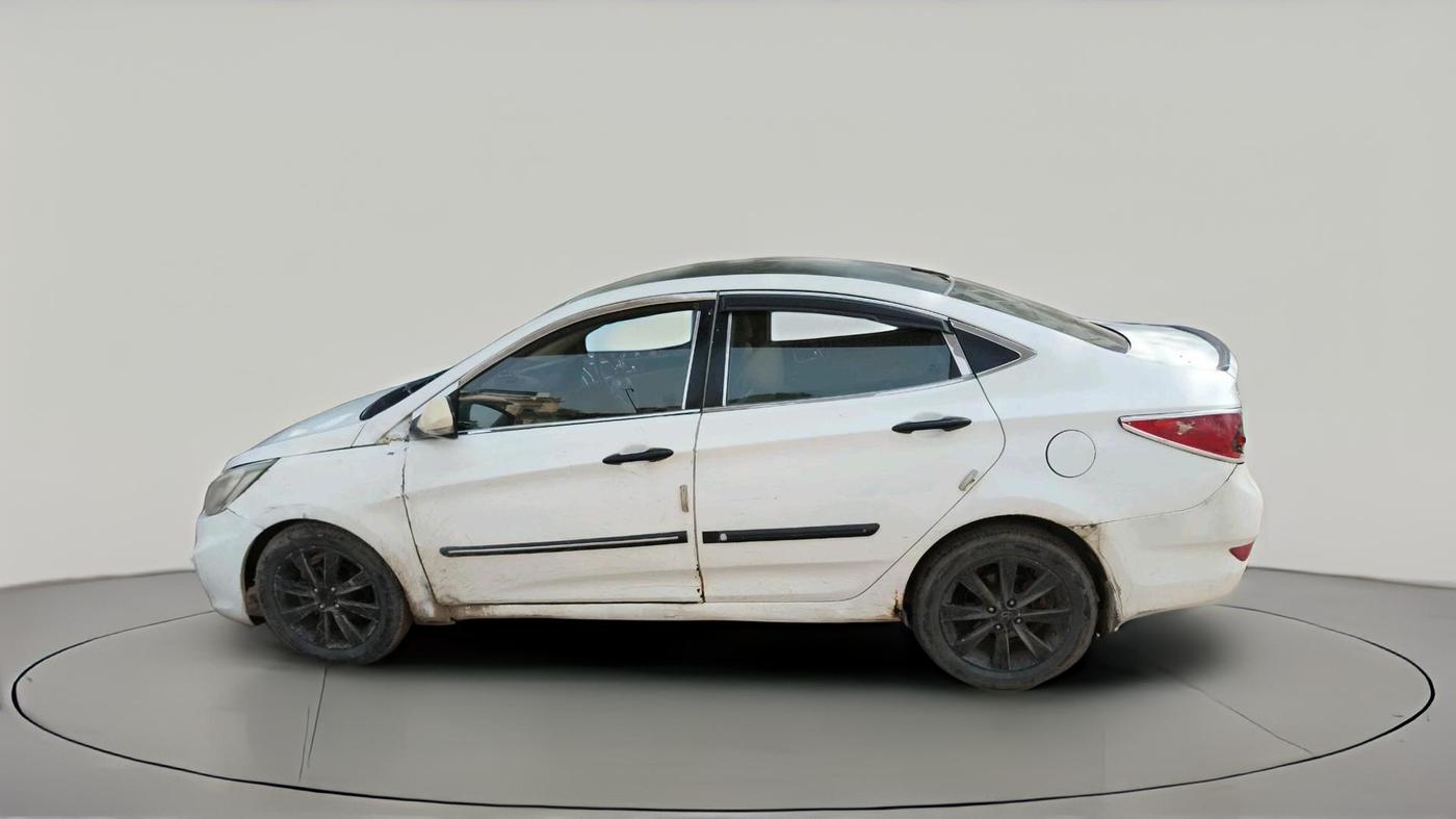 2012 Hyundai Verna FLUIDIC 1.6 VTVT SX, Petrol, Manual, 1,20,033 km, exterior