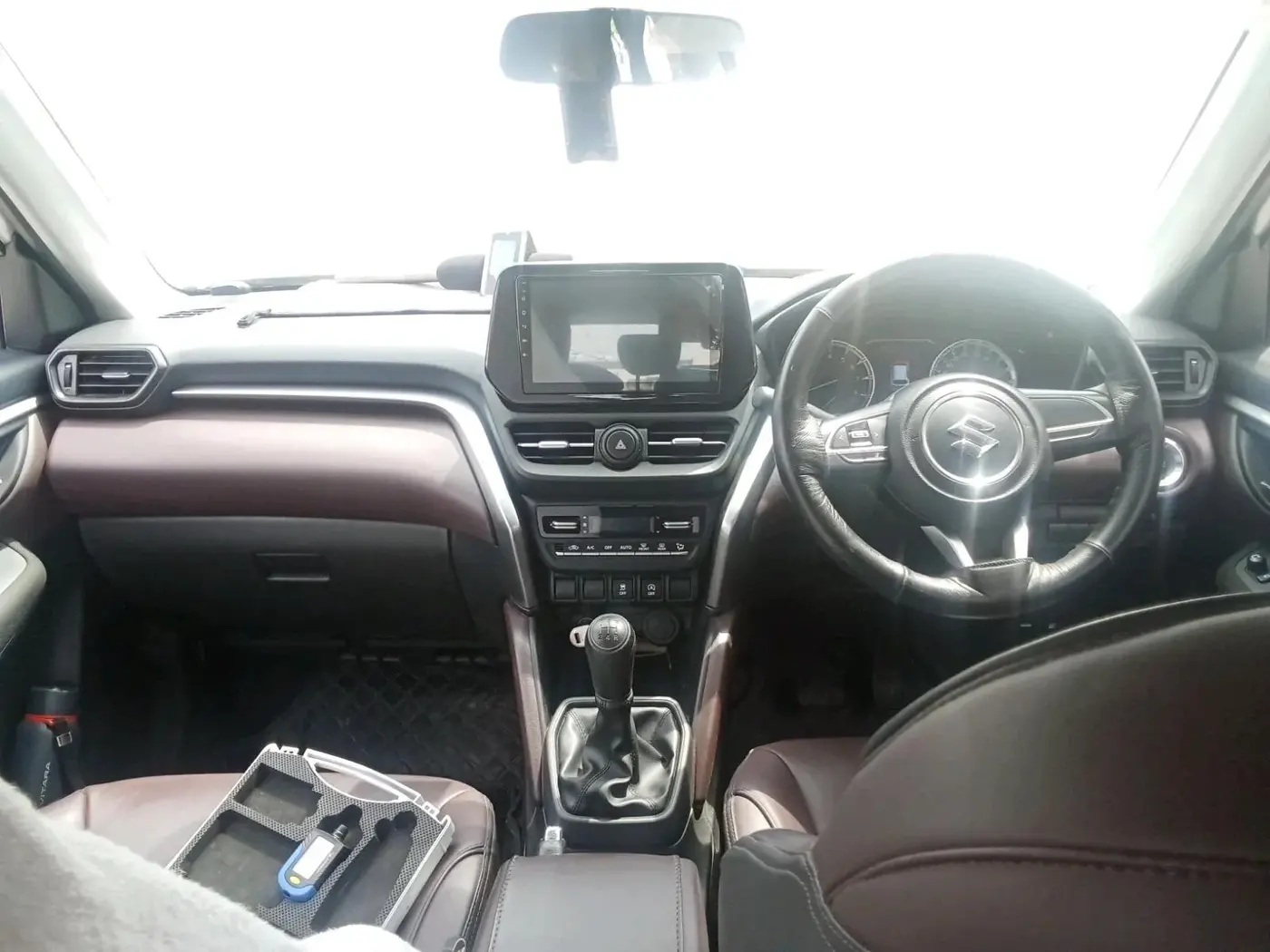2025 Maruti Grand Vitara SIGMA SMART HYBRID, Petrol, Manual, 12,049 km, interior