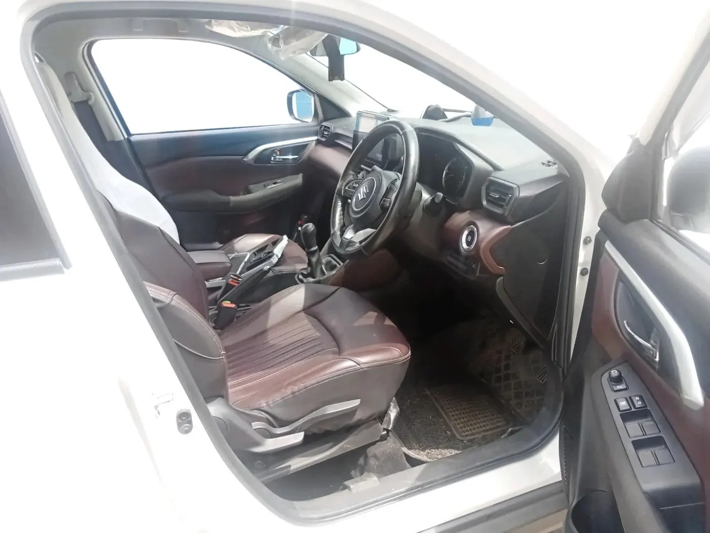 2025 Maruti Grand Vitara SIGMA SMART HYBRID, Petrol, Manual, 12,049 km, interior