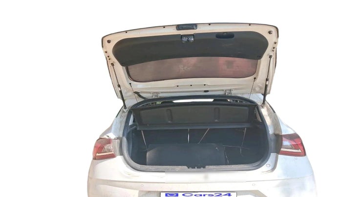 2021 Hyundai NEW I20 SPORTZ 1.2 MT, Petrol, Manual, 42,045 km, exterior