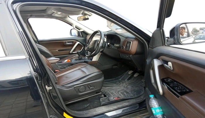 2022 Mahindra SCORPIO-N Z8 L DIESEL MT 2WD 7 STR, Diesel, Manual, 1,17,829 km, interior