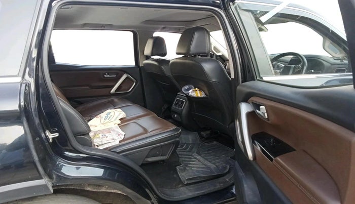 2022 Mahindra SCORPIO-N Z8 L DIESEL MT 2WD 7 STR, Diesel, Manual, 1,17,829 km, interior