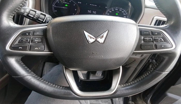 2022 Mahindra SCORPIO-N Z8 L DIESEL MT 2WD 7 STR, Diesel, Manual, 1,17,829 km, interior