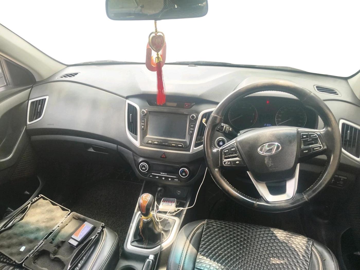 2018 Hyundai Creta SX 1.6 DIESEL DUAL TONE, Diesel, Manual, 1,21,602 km, interior