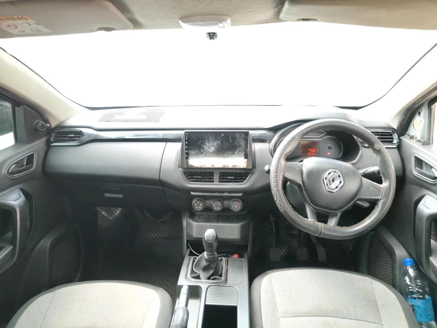 2022 Renault Kiger RXE MT, Petrol, Manual, 45,630 km, interior
