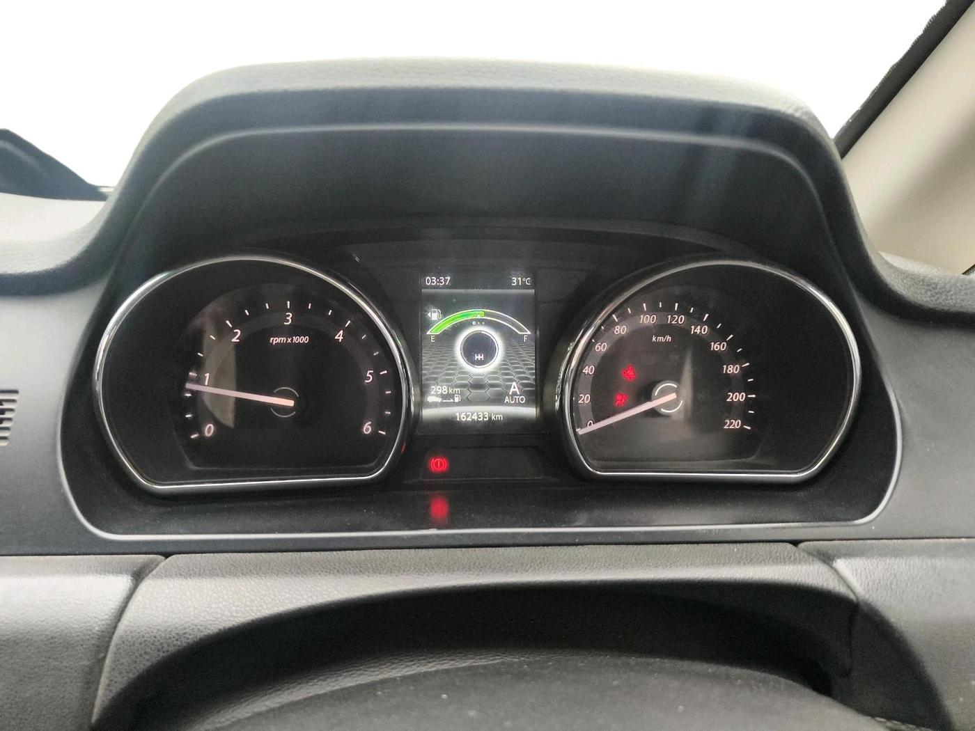 2019 Tata Hexa XT 4X2 7 STR, Diesel, Manual, 1,62,433 km, interior